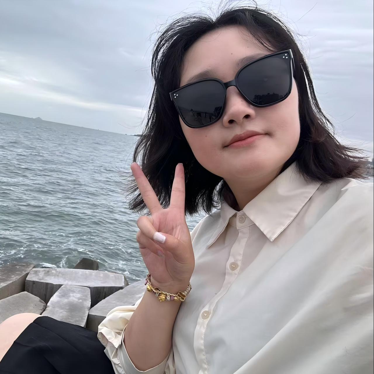 杨斯羽